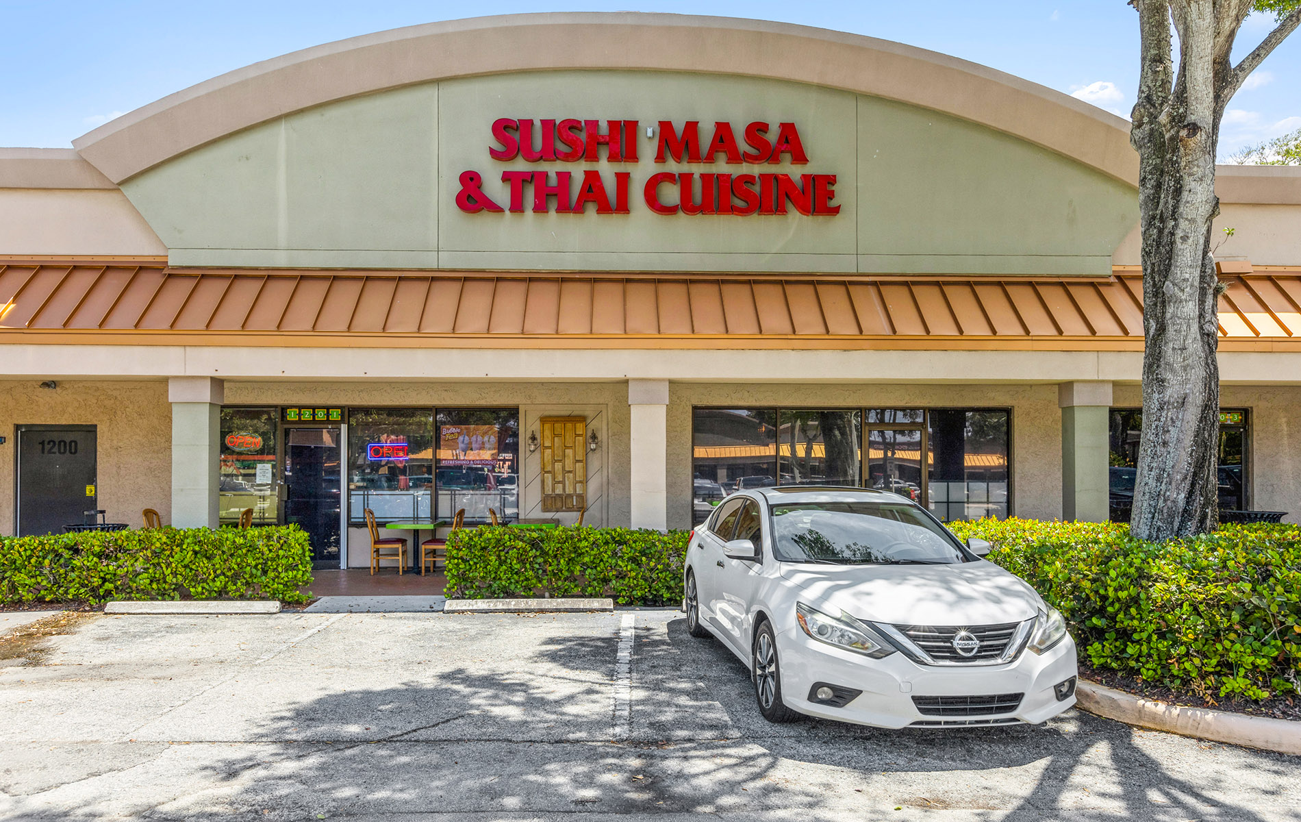 Glades Plaza Retail Space for Lease