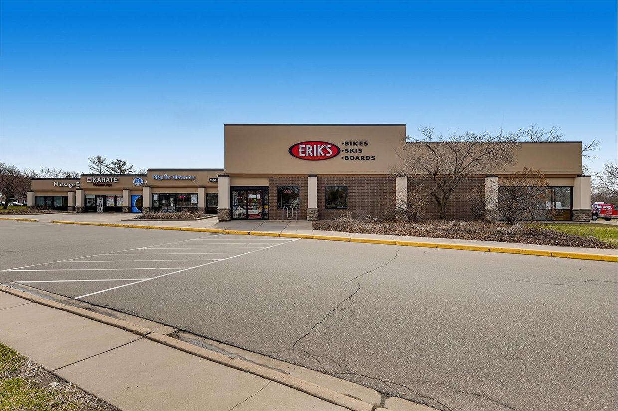 Burnsville, MN 55306 Retail Space for Lease Byerlys Burnsville