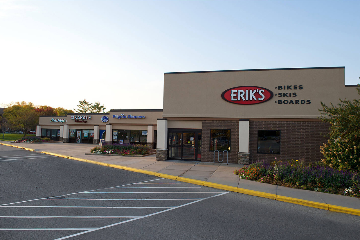 Burnsville, MN 55306 Retail Space for Lease Byerlys Burnsville